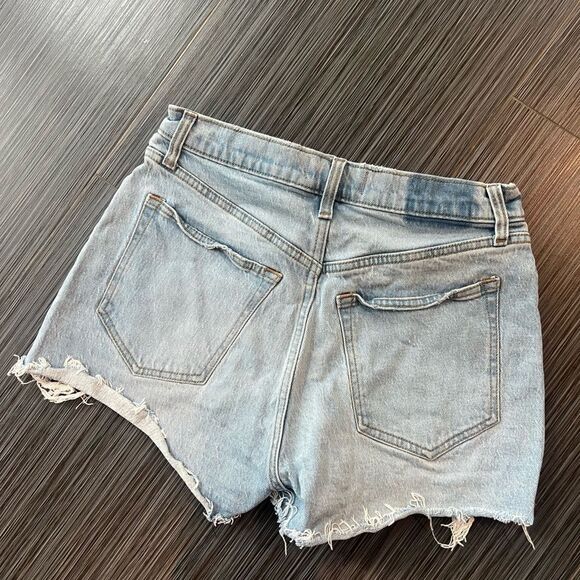 Abercrombie & Fitch Blue Jean Shorts Distressed Style - Picture 2 of 4